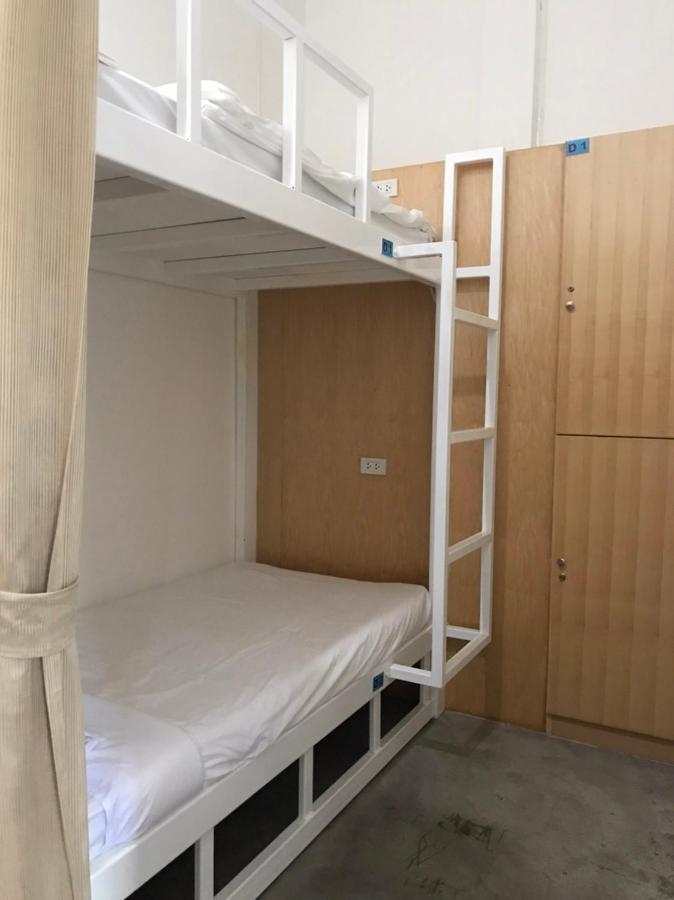 진다바인 카페 앤 호스텔 치앙마이 외부 사진